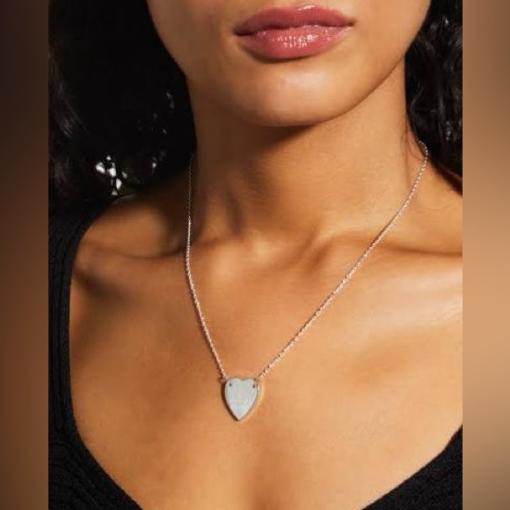 SOLD❤️ GUCCI Trademark Heart Silver Logo Necklace w/ Box & Dust Bag - Picture 16 of 16